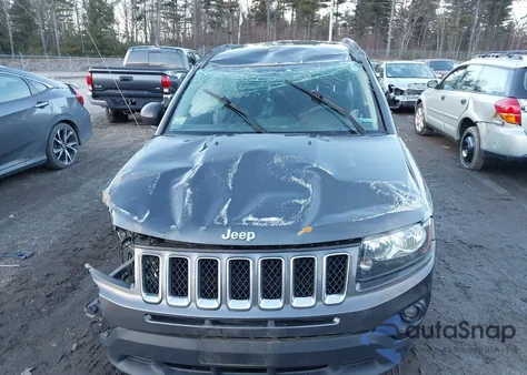 2016 Jeep Compass Sport z USA, uszkodzony, nr VIN 1C4NJDBB4GD780354